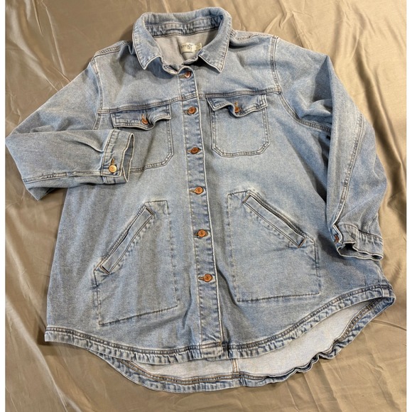 Terra & Sky Jackets & Blazers - Terra & Sky Womens 2X Light Wash Denim Shirt Jacket Shacket Blue TS15100132918LW